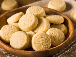Домашни маслени захарни бисквитки - снимка на рецептата